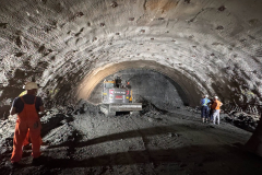 tuneluri-holdea9