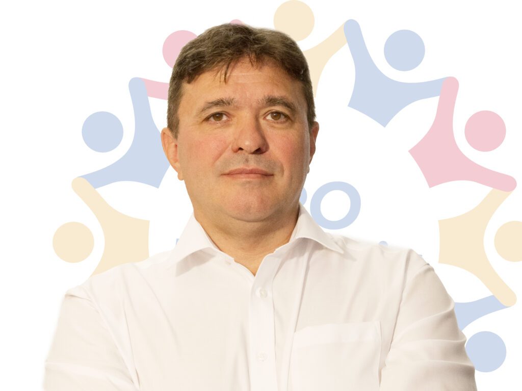 adrian pau