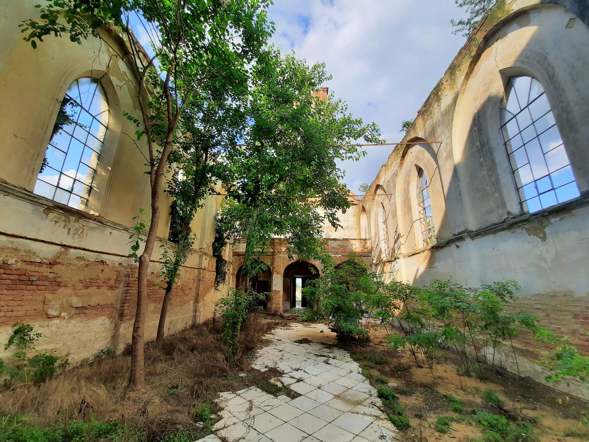 ambulanța pentru monumente