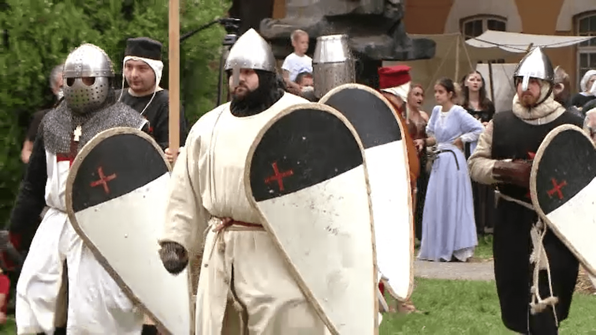 Cavaleri, turniruri și un ospăț regal. Timișoara se întoarce în Evul Mediu, la Castelul Huniade