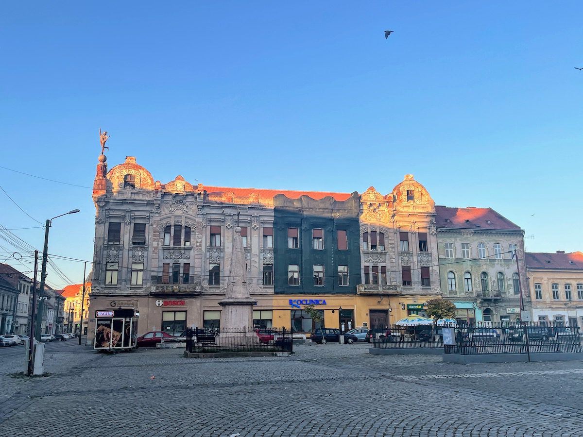 Se caută diriginte de șantier pentru lucrările din Piața Traian. Peste 240.000 de euro, valoarea contractului Se caută diriginte de șantier pentru lucrările din Piața Traian. Peste 240.000 de euro, valoarea contractului
