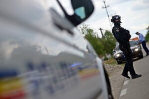 Cei doi adolescenți arestați pentru crima de la Cenei au bătut înainte de Crăciun un alt tânăr