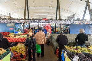 Artă și povești printre tarabe: Rod Festival, la Piața Badea Cârțan