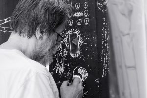 Umor, protest și desen: Dan Perjovschi, retrospectivă-eveniment la Timișoara / FOTO
