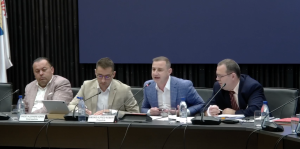 Scandal pe gunoaie și atacuri politice, în plenul CJ Timiș. Simonis: Nu mai permitem să fim șantajați