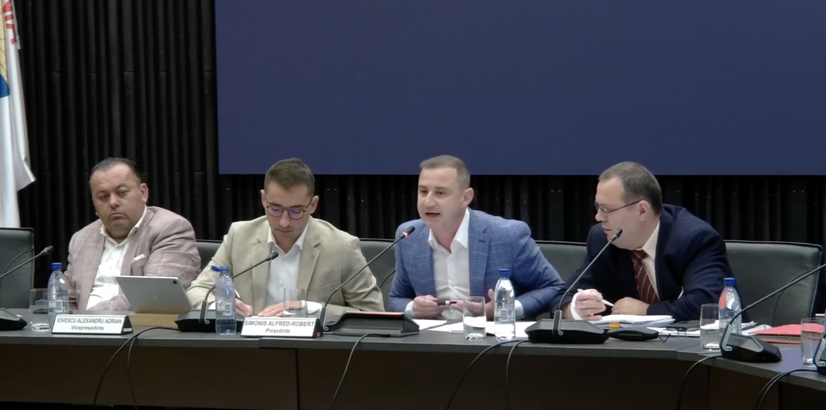 Scandal pe gunoaie și atacuri politice, în plenul CJ Timiș. Simonis: Nu mai permitem să fim șantajați