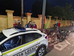 Bicicliștii și trotinetiștii din Timișoara preferă să treacă pe roșu. Amenzi de 20.000 euro de la Poliția Locală