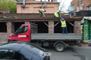 Construcții ilegale demolate în Complexul Studențesc. Au dispărut terasele Dinar și Joy Pub
