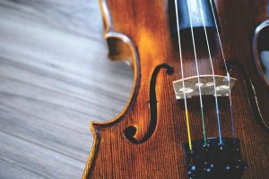 Imnurile lui Poli, Rapid și Dinamo ajung în sala de concert. Se lansează Orchestra de Cameră a Timișoarei