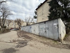 Dispar sute de locuri de parcare în Calea Șagului. Soluțiile primăriei: „între blocuri”