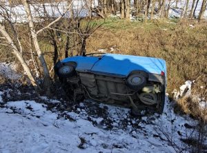 Accident mortal la Moșnița Nouă. Un bărbat a murit după s-a răsturnat într-un canal
