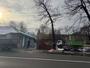 Gardul a dispărut, au apărut hoții. „Lumina și curățenia” de la baza de canotaj au durat 3 săptămâni
