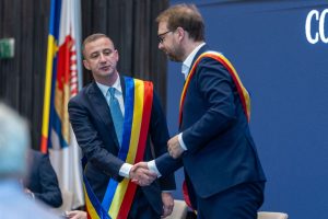 „Legea trebuie schimbată” vs. „A scris-o USR”. Schimb de replici între Fritz și Simonis, în cazul Romocean
