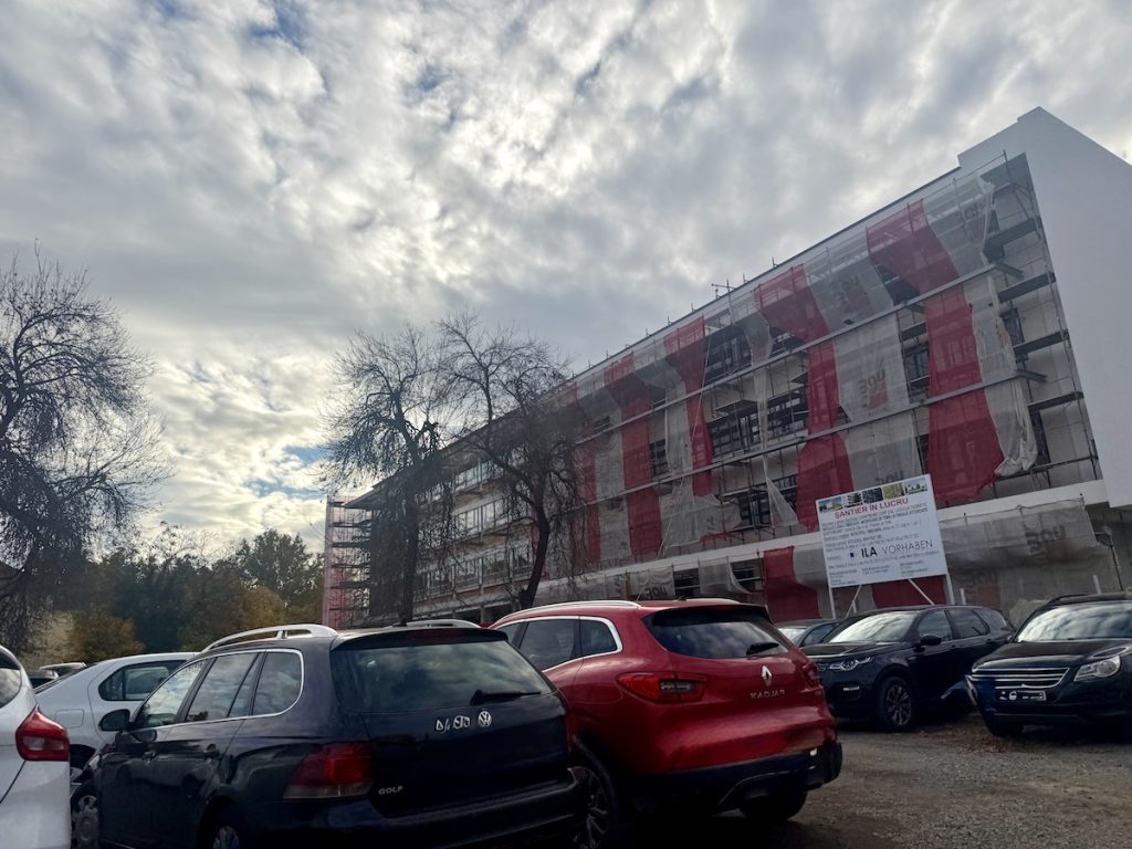 După 7 ani de șantier la Lenau: autorizație prelungită și penalități anunțate