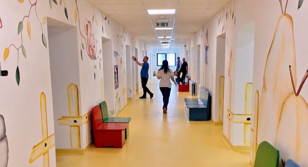Se deschide noua policlinică de la Spitalul de Copii din Timișoara. Funcționează în clădirea începută în 2014