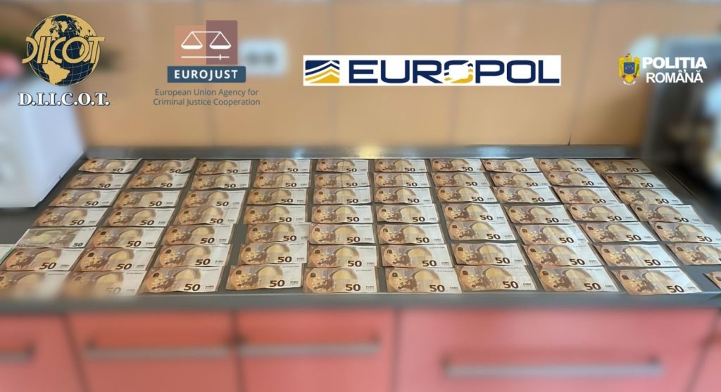 „Medici” falși și sute de site-uri pentru vânzarea de suplimente false. Prejudiciu de sute de milioane de euro
