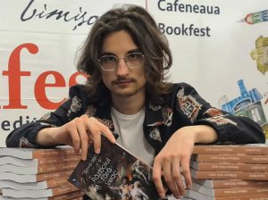 David Seko, absolvent de Loga, a câștigat premiul de debut al Uniunii Scriitorilor din România