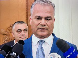 Guvernul Veștea a picat. Doar 189 de voturi, deși erau necesare 233