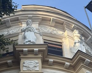 „Vechi nu înseamnă muzeu”. Alexandra Palconi-Sitov explică de ce patrimoniul trebuie trăit, nu doar restaurat