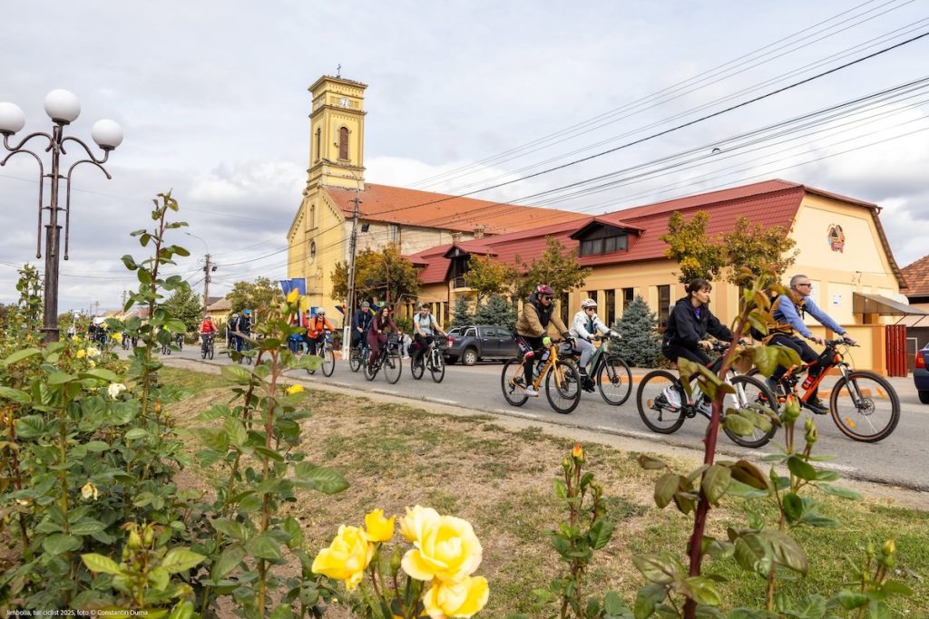 50 de kilometri pe bicicletă prin poveștile Banatului. Tură Stories on Wheels, cu Smaranda Vultur