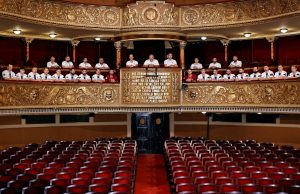 Handbaliștii SCM, în lojele Teatrului Național Timișoara. Parteneriat inedit între sport și cultură