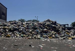 Miros greu în sudul Timișoarei. Stația de sortare, amendată cu 50.000 de lei