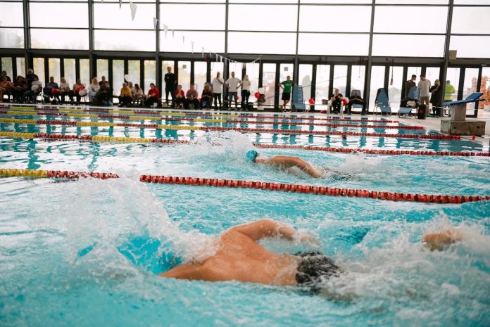 În bazin, fiecare reușită contează. Competiție Special Olympics la Timișoara În bazin, fiecare reușită contează. Competiție Special Olympics la Timișoara