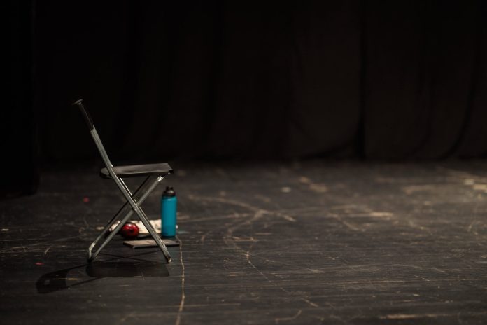 Diplomă „recunoscută de stat”, dar nu și în România. Cine l-a verificat pe managerul Teatrului Maghiar? Diplomă „recunoscută de stat”, dar nu și în România. Cine l-a verificat pe managerul Teatrului Maghiar?